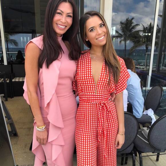 Meet your Posher, Nicolette - Picture 1 of 1